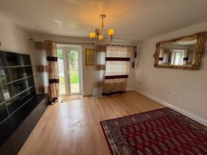 Photo 1- click for photo gallery